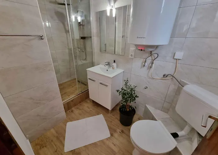 דירה In Core Area Of דראמליי