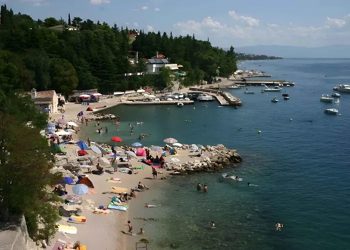 דירה In Core Area Of