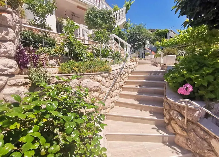 In Core Area Of * דראמליי