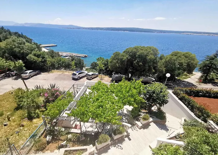 דירה In Core Area Of